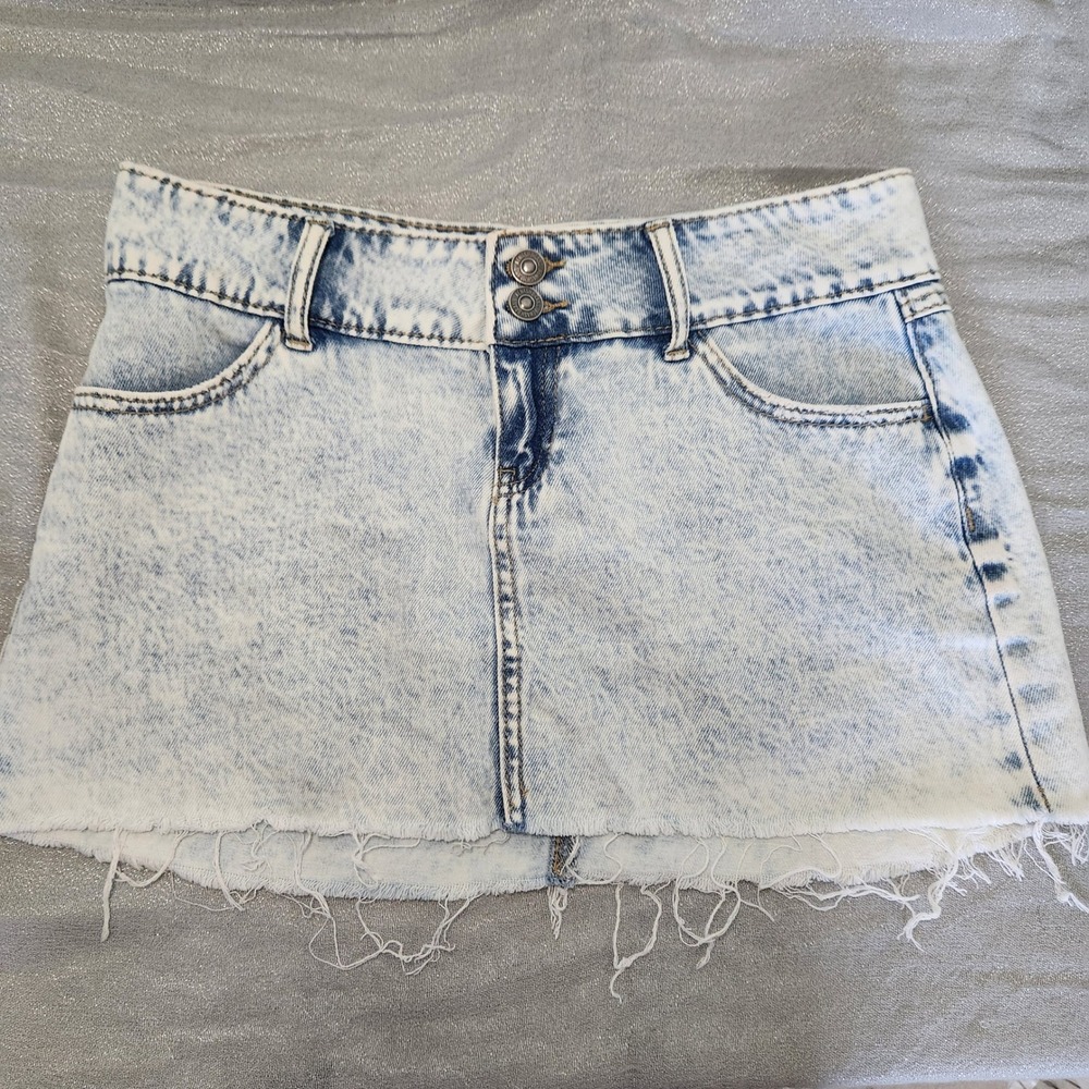 Rewash Acid Wash Denim Micro Mini Skirt Light Blue Raw Hem Size‎ 1 25 Y2K Indie